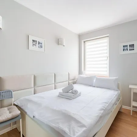 Lägenhet Lighthouse Cosy By Bookinghost