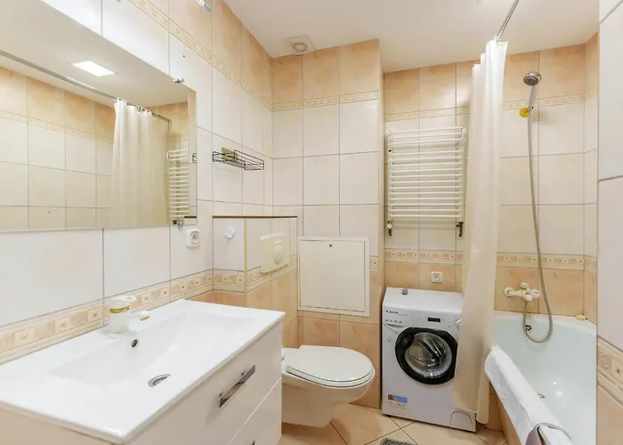 Lighthouse Cosy By Bookinghost